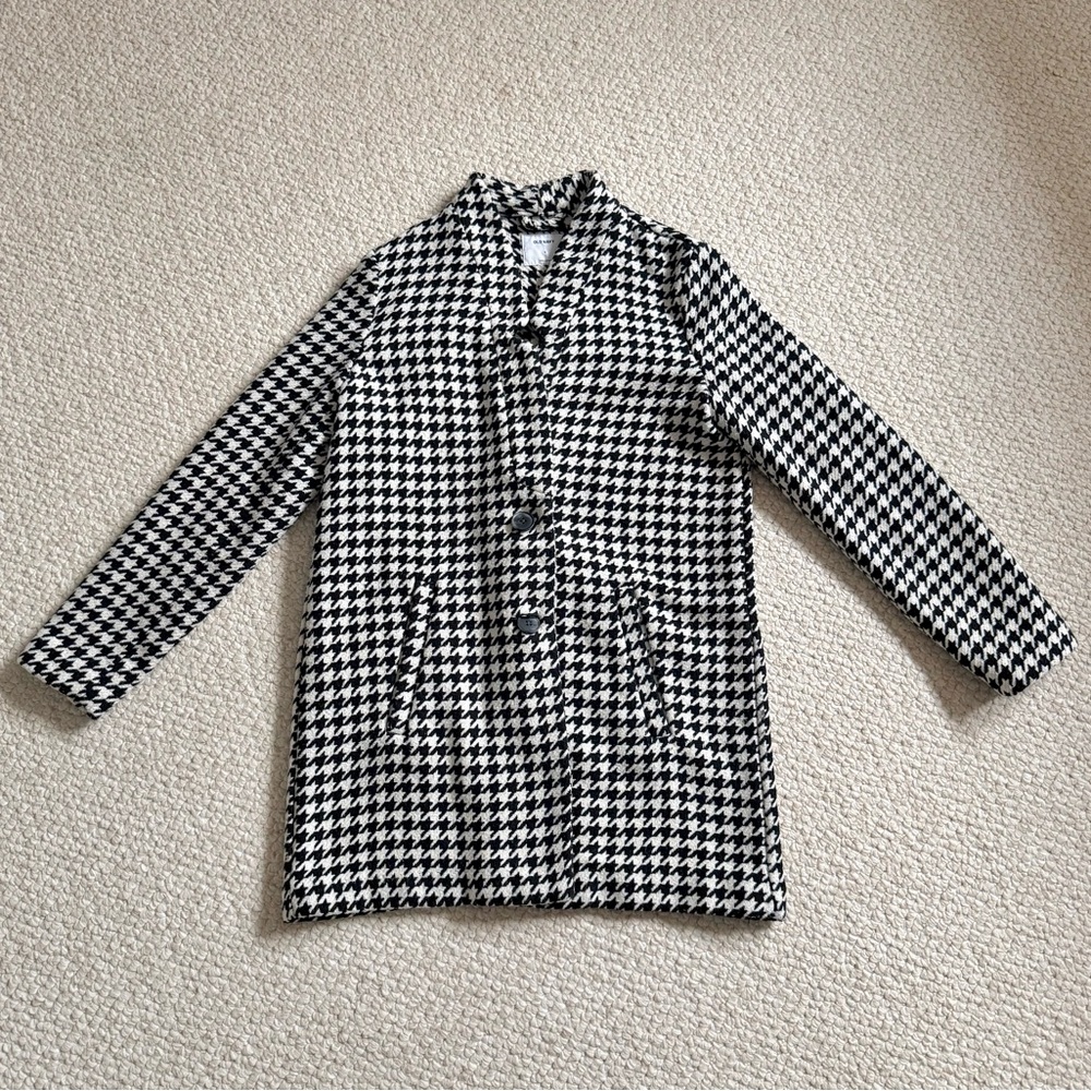 Old Navy Houndstooth Plaid Coat